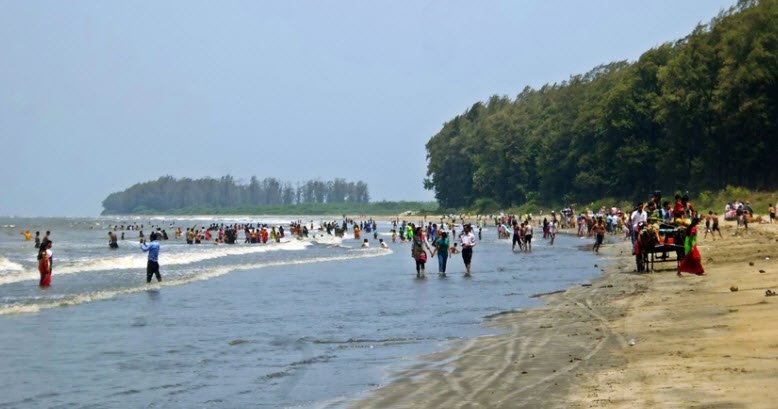 Kelwa Beach , India